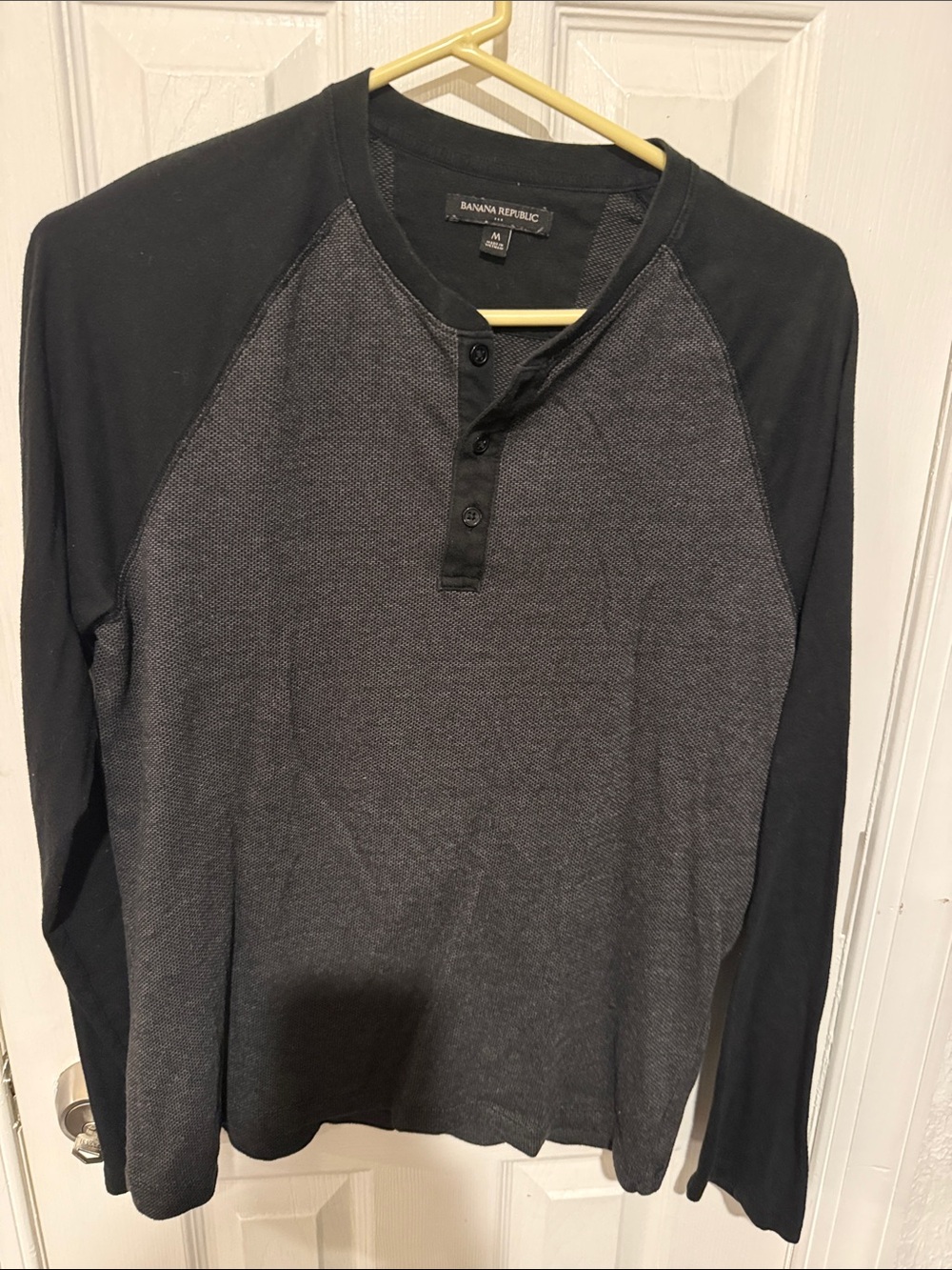 Banana Republic Black & Charcoal Henley Long-Sleeve Shirt